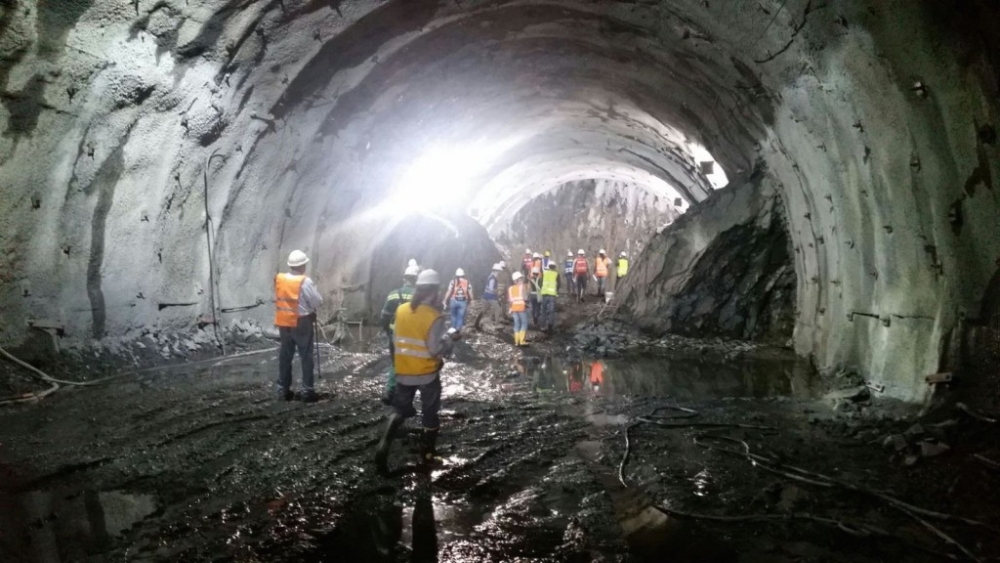 Desvendando os Segredos do Solo: O Papel Essencial da Geotecnia